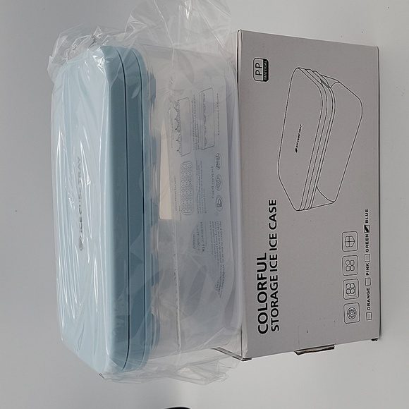 Ice cube tray, Ice cube mold and tray, New, Blue - Picture 3 of 6